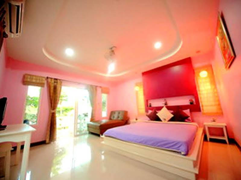 Bee Orchid Pool Villa Pattaya Exterior photo