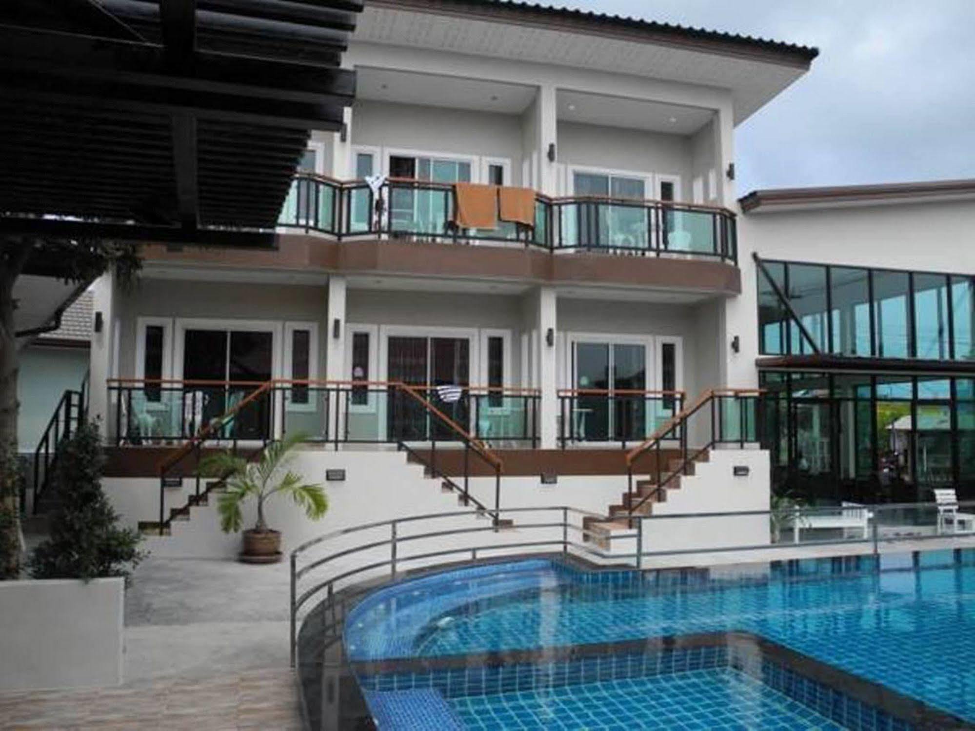 Bee Orchid Pool Villa Pattaya Exterior photo
